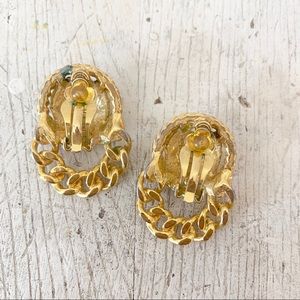 VIntage Jewelry - Vintage 80s Lion Chain Doorknocker Clip On Earring VIntage Jewelry - Vintage 80s Lion Chain Doorknocker Clip On Earring